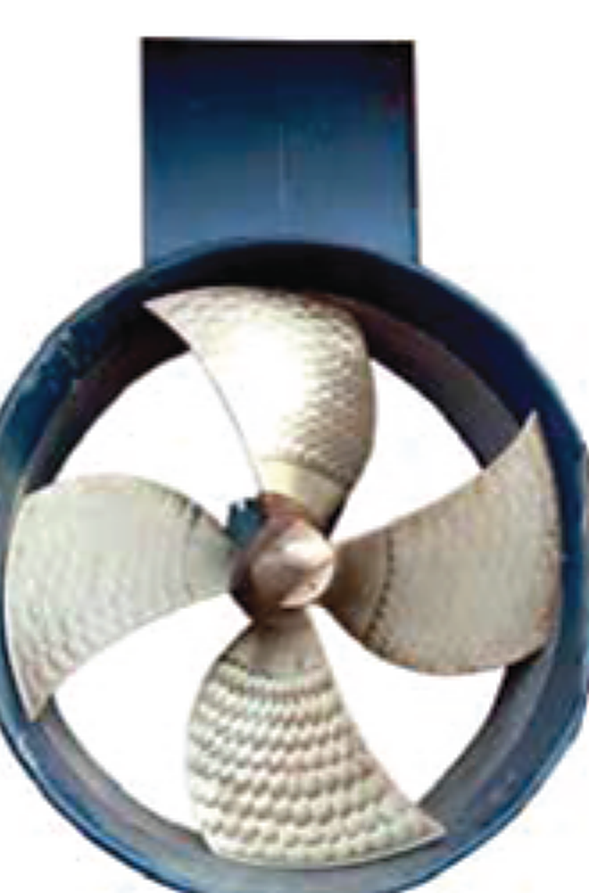 High-efficiency propeller nozzle with propeller